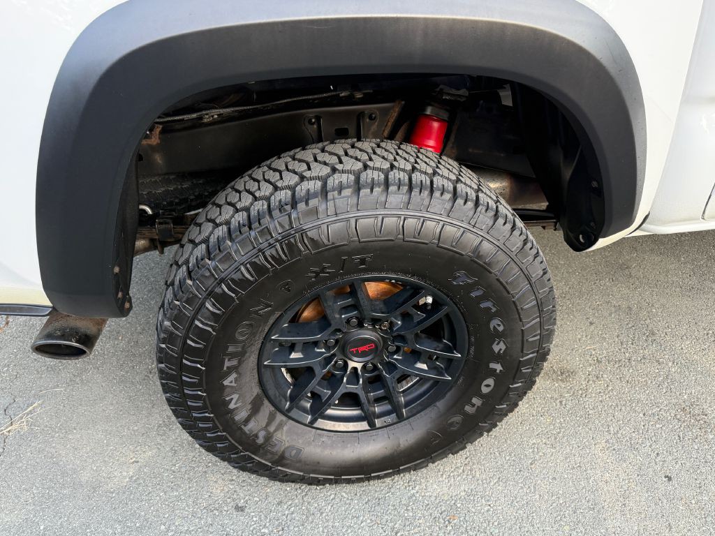 2020 Toyota Tacoma Image 19