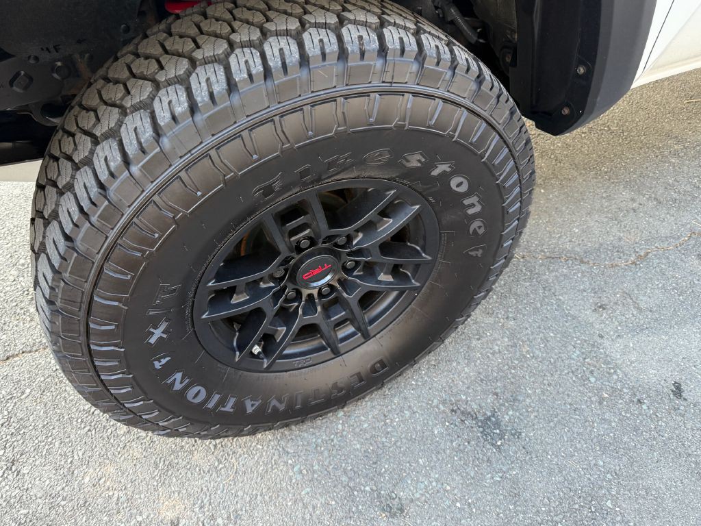 2020 Toyota Tacoma Image 22