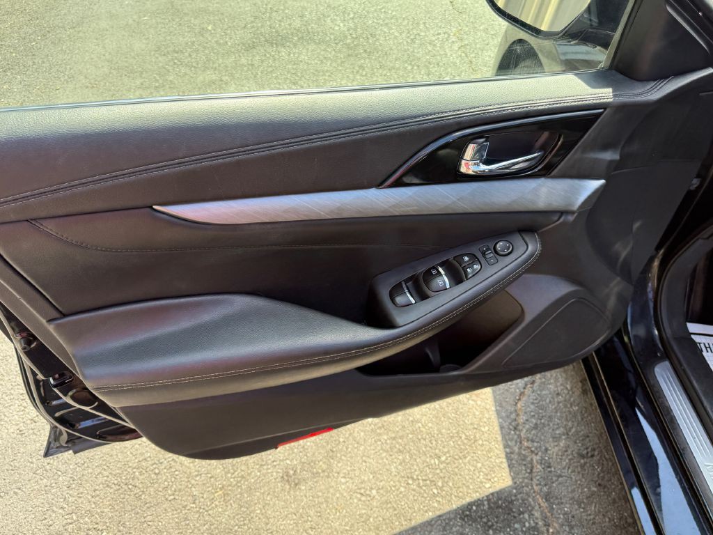 2017 Nissan Maxima Image 9