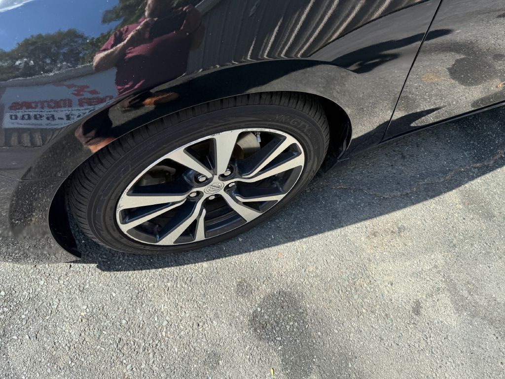 2017 Nissan Maxima Image 21