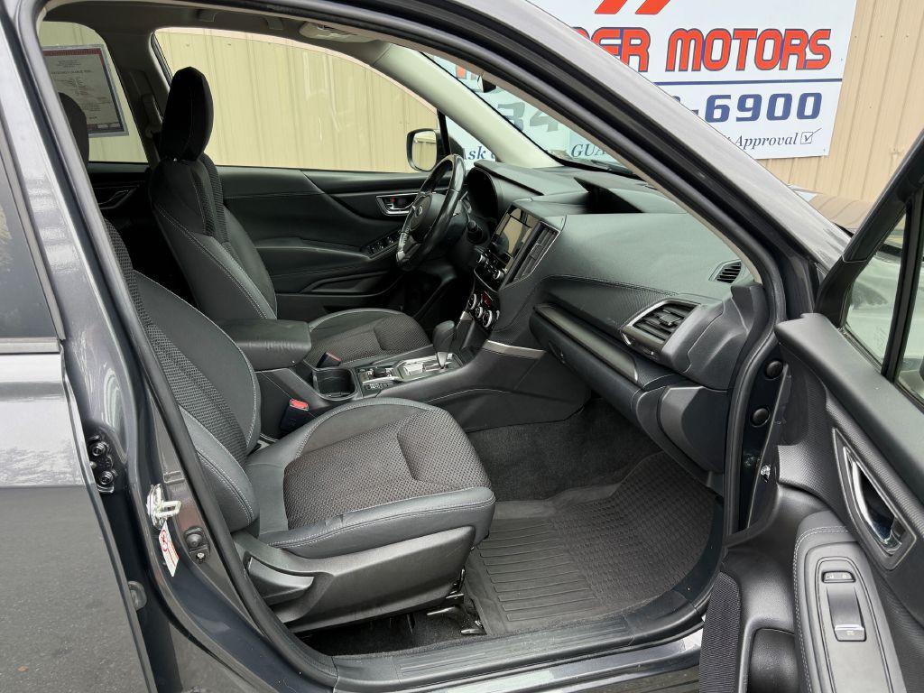 2020 Subaru Forester Image 10