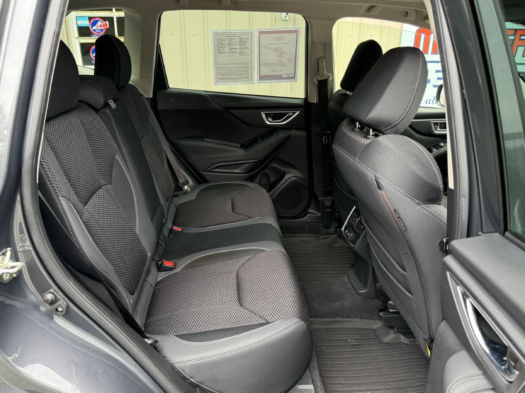 2020 Subaru Forester Image 11