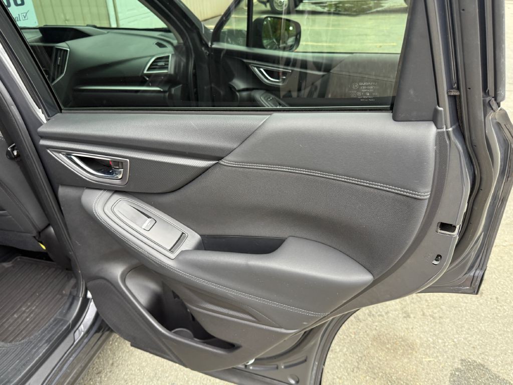 2020 Subaru Forester Image 14
