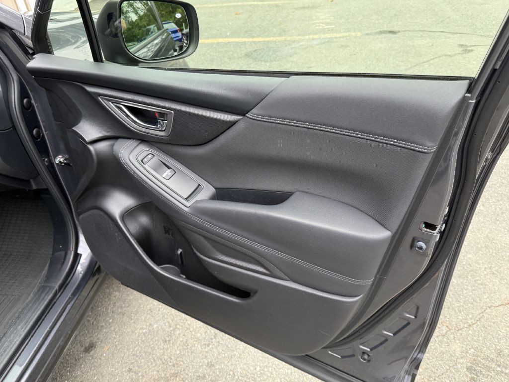 2020 Subaru Forester Image 15