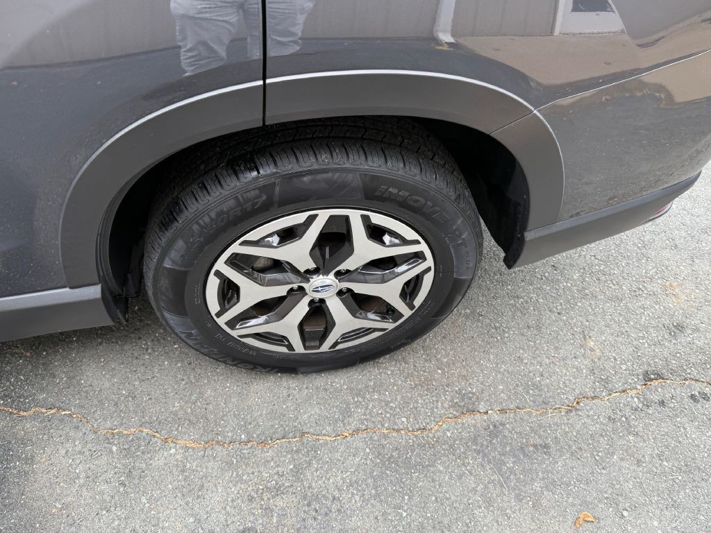 2020 Subaru Forester Image 18
