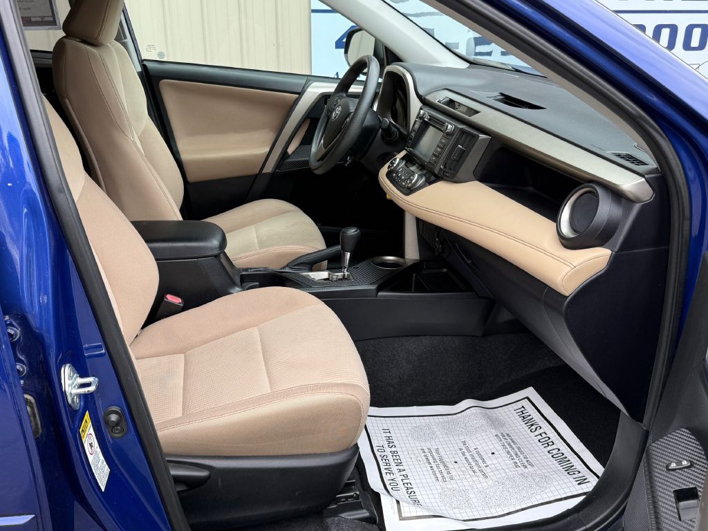 2015 Toyota Rav4 Image 11