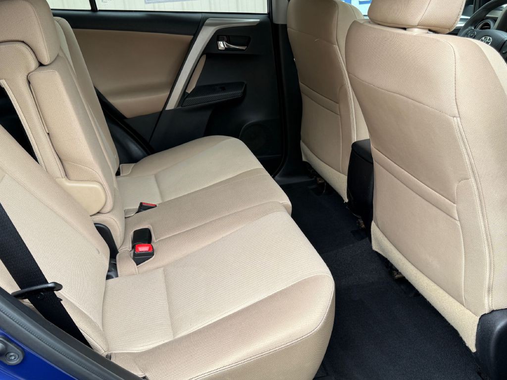 2015 Toyota Rav4 Image 13