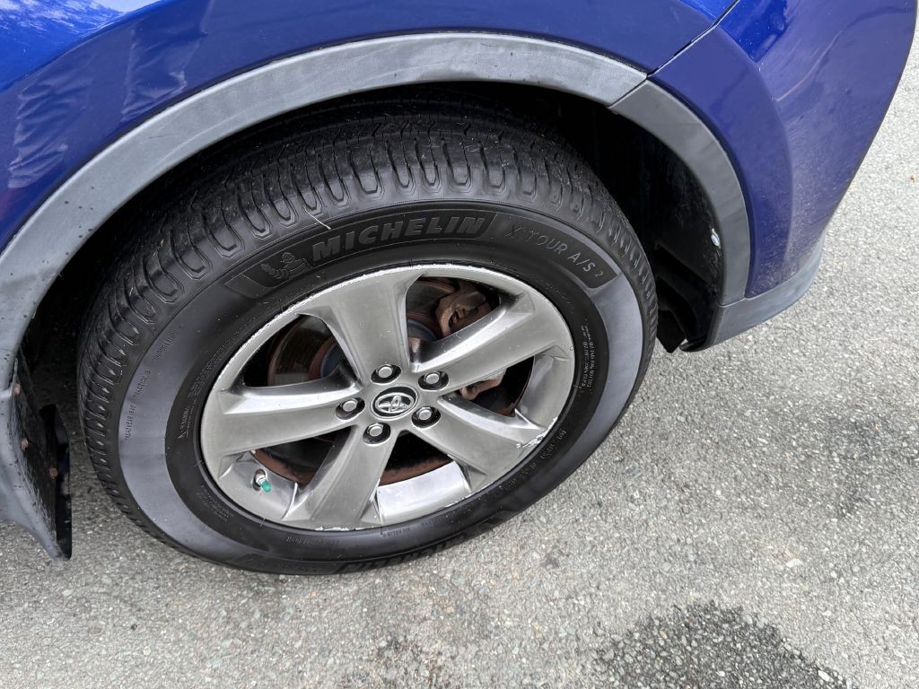 2015 Toyota Rav4 Image 19