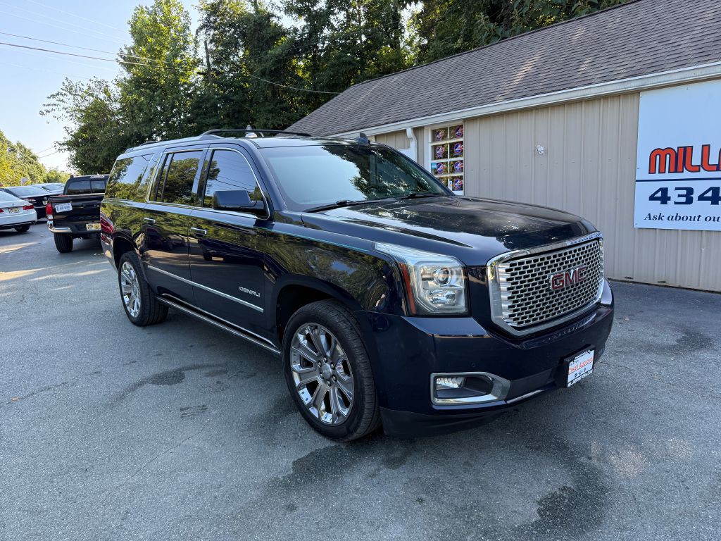 2017 GMC Yukon Image 2