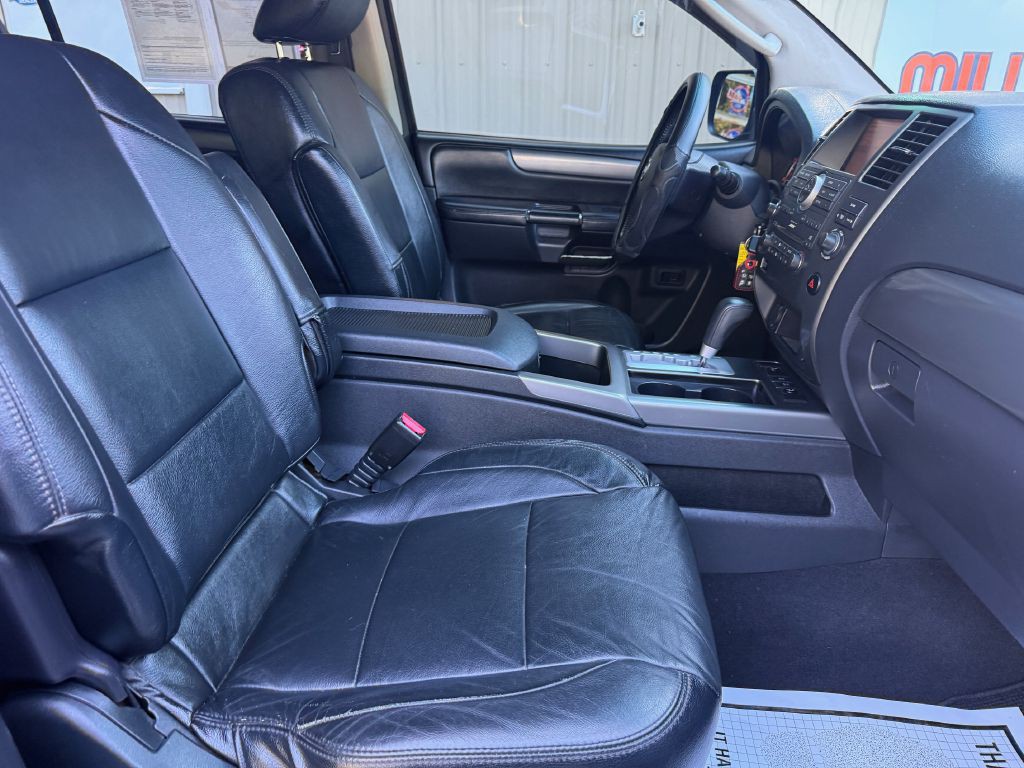 2010 Nissan Armada Image 20