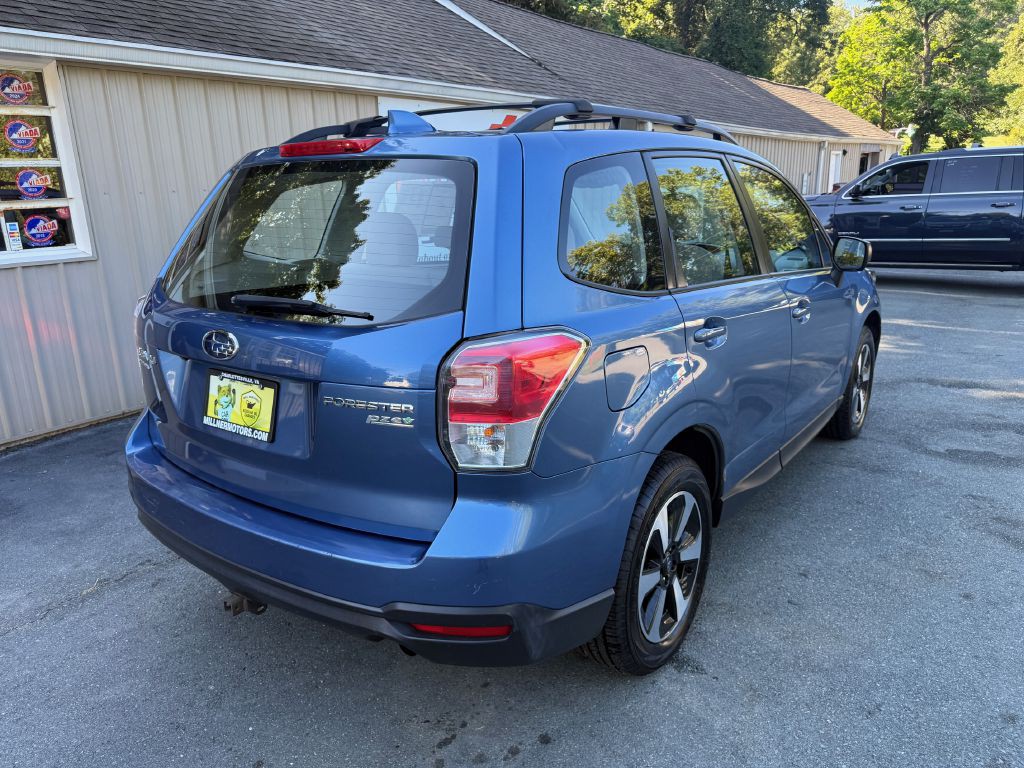 2017 Subaru Forester Image 7