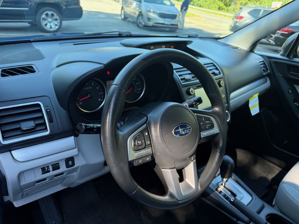 2017 Subaru Forester Image 13