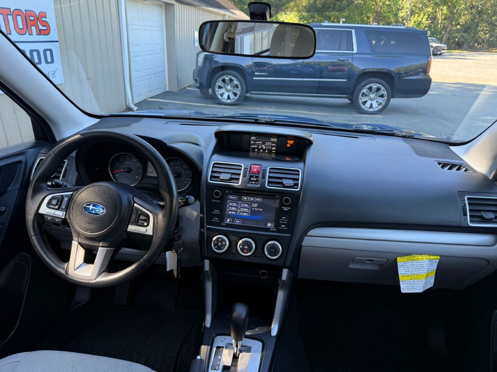 2017 Subaru Forester Image 14