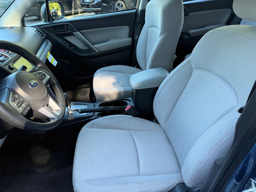 2017 Subaru Forester Image 15