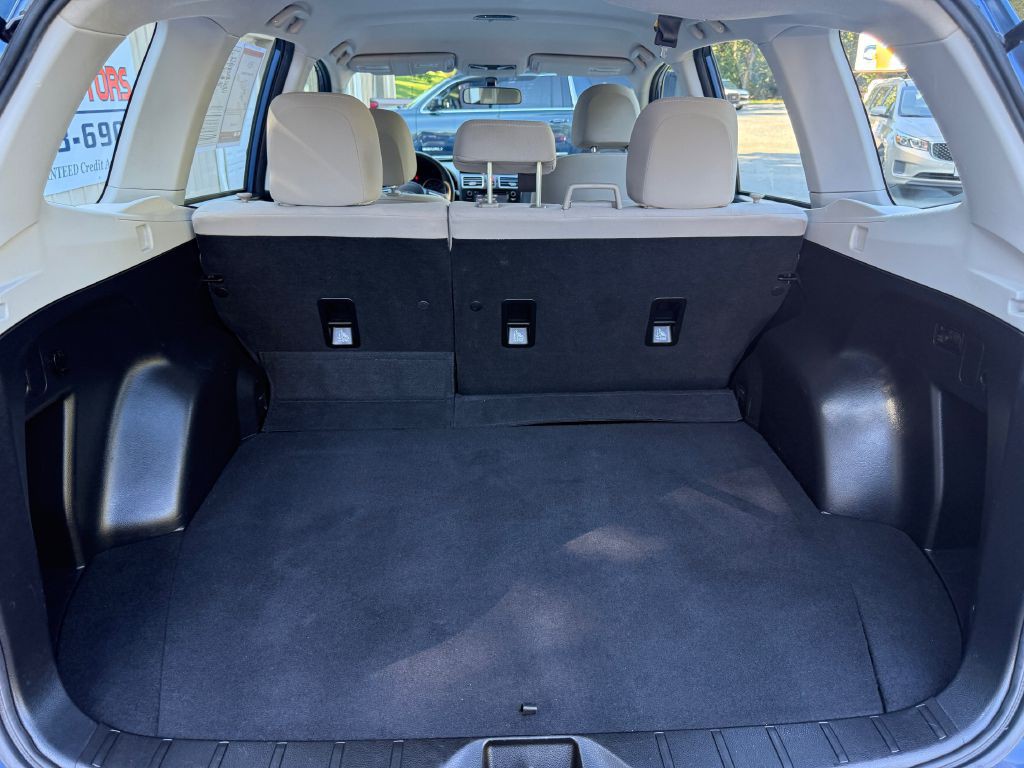 2017 Subaru Forester Image 18