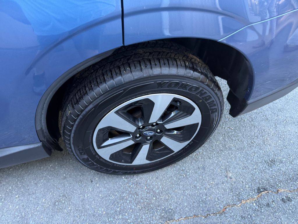 2017 Subaru Forester Image 27
