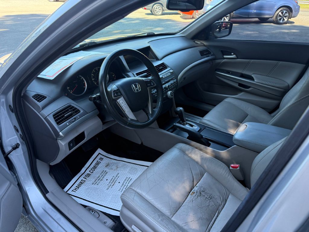2010 Honda Accord Image 8