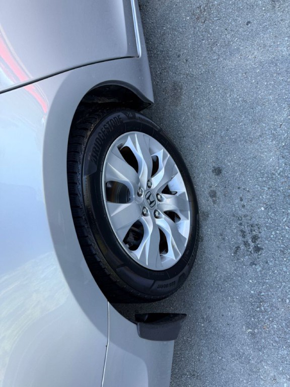 2010 Honda Accord Image 16