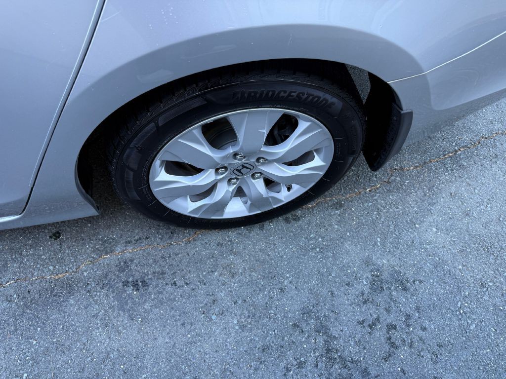 2010 Honda Accord Image 18