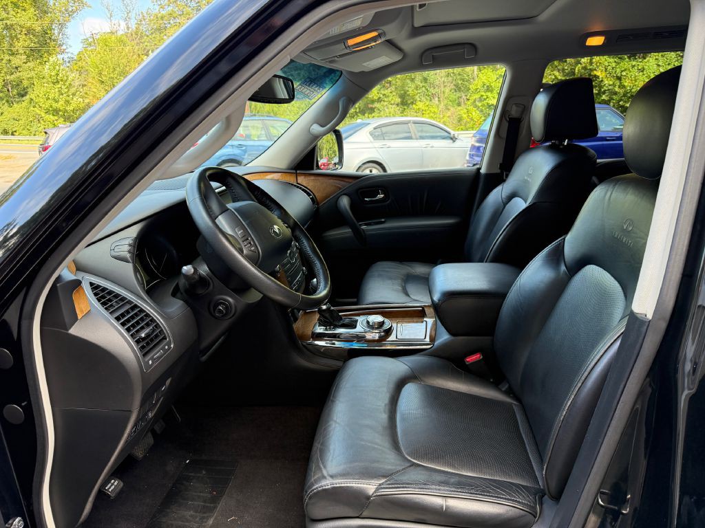 2012 INFINITI QX56 Image 8