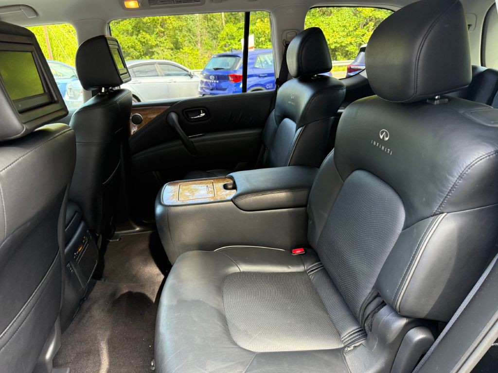 2012 INFINITI QX56 Image 10