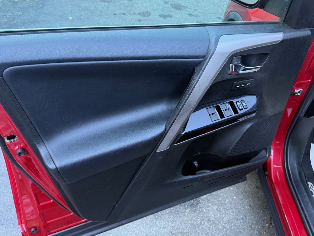 2016 Toyota Rav4 Image 10