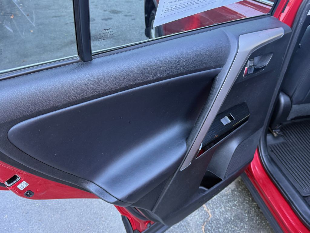 2016 Toyota Rav4 Image 12