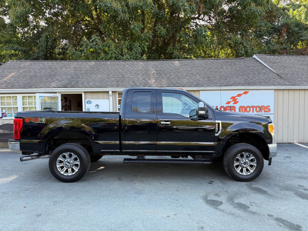 2017 Ford F-250 Image 1