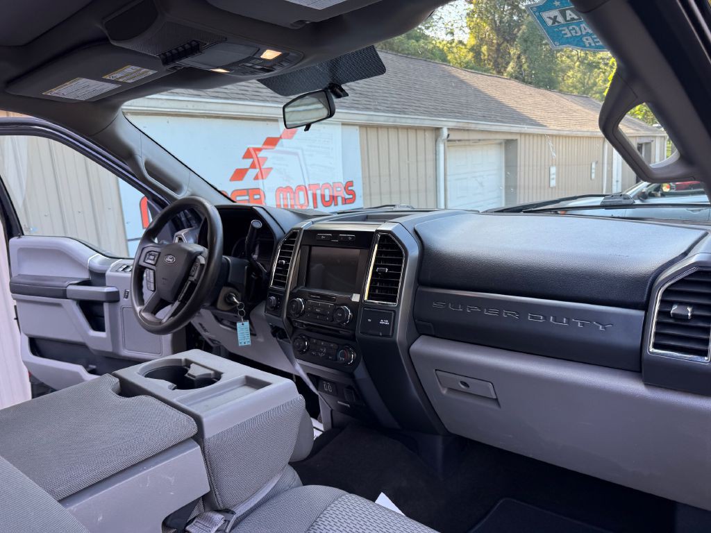 2017 Ford F-250 Image 18