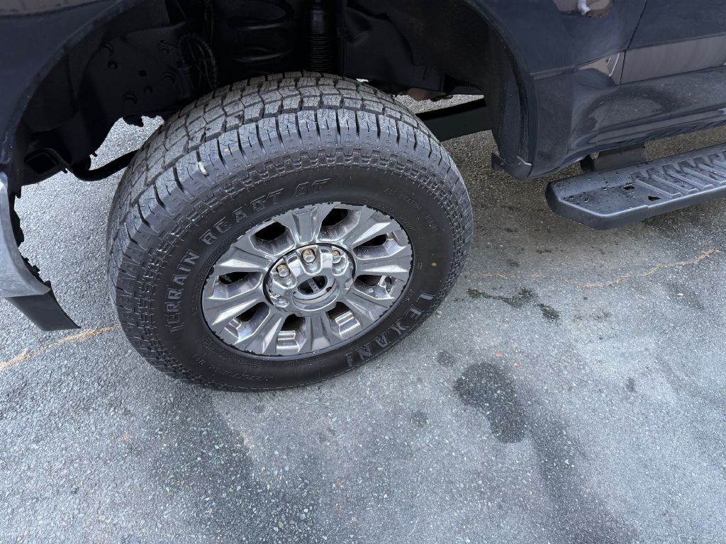 2017 Ford F-250 Image 24