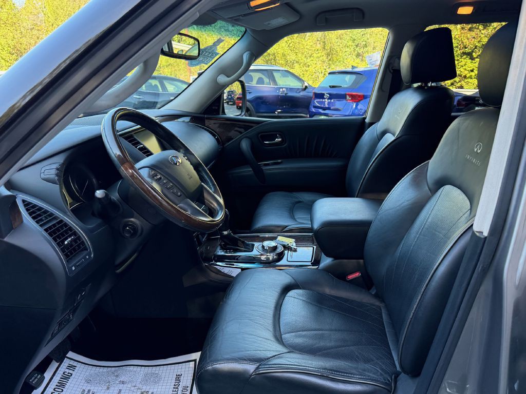 2019 INFINITI QX80 Image 9