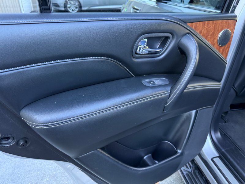 2019 INFINITI QX80 Image 11