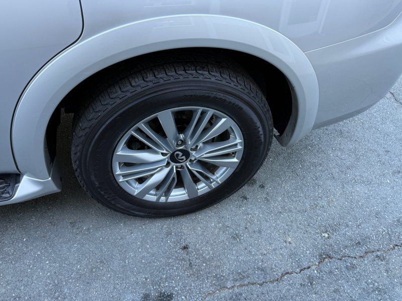 2019 INFINITI QX80 Image 18