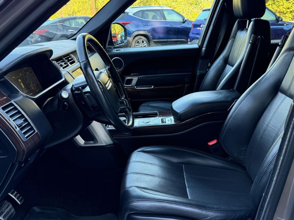 2015 Land Rover Range Rover Image 13
