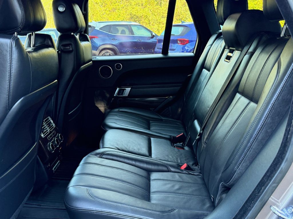 2015 Land Rover Range Rover Image 15