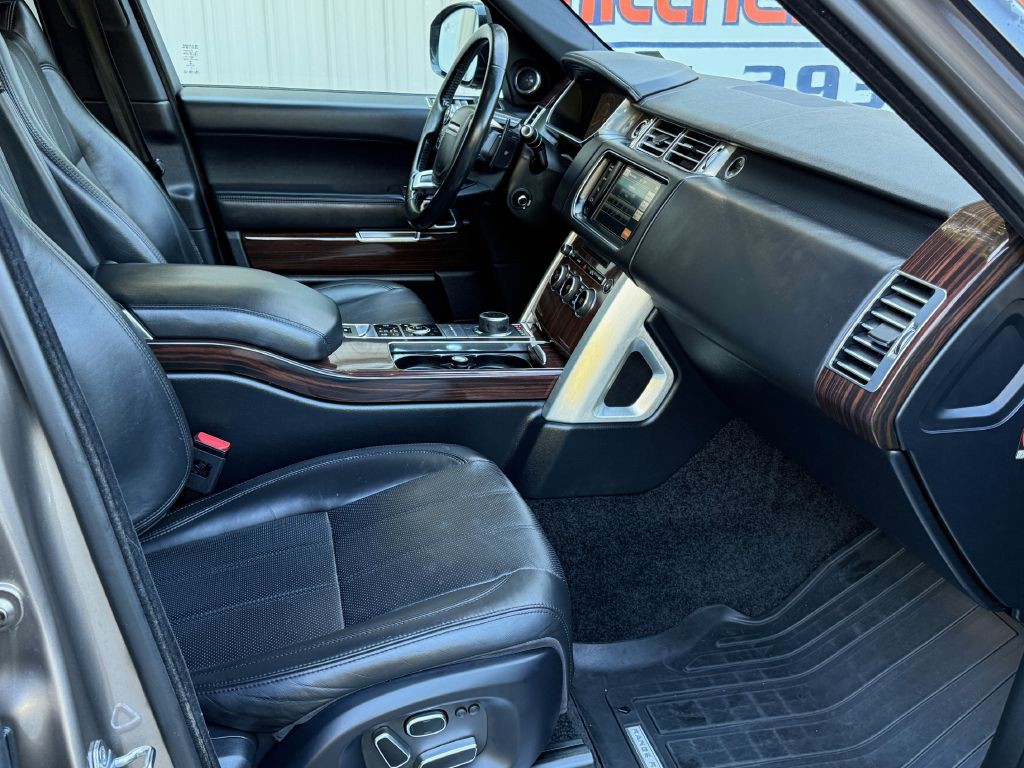 2015 Land Rover Range Rover Image 21