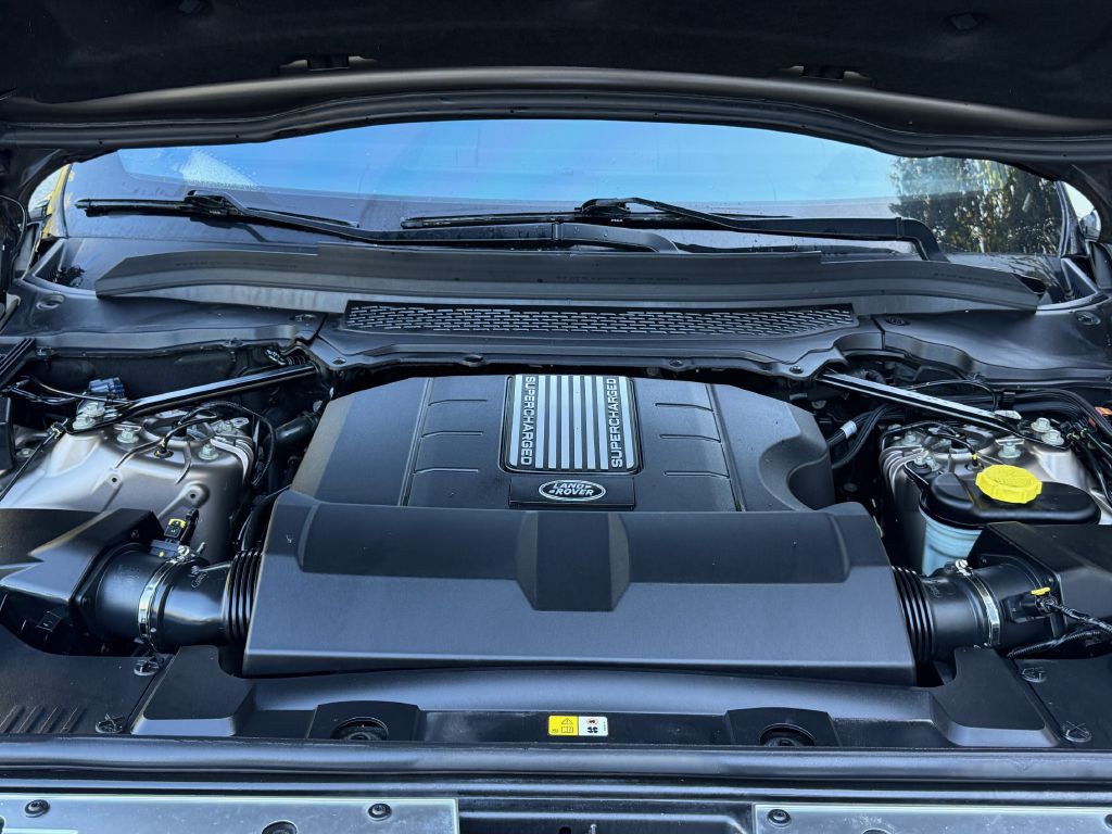 2015 Land Rover Range Rover Image 26
