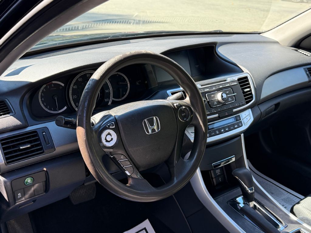 2015 Honda Accord Image 10