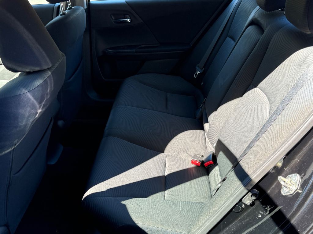 2015 Honda Accord Image 13