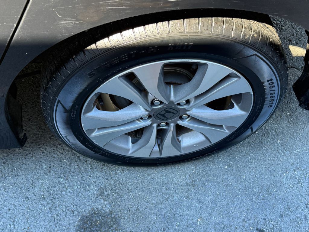 2015 Honda Accord Image 22