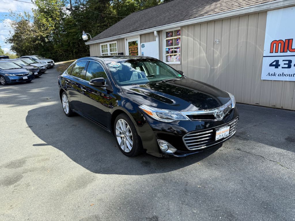 2013 Toyota Avalon Image 2