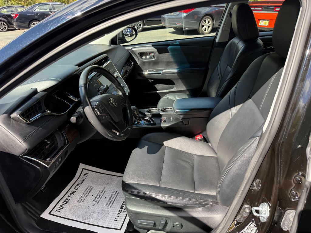 2013 Toyota Avalon Image 9
