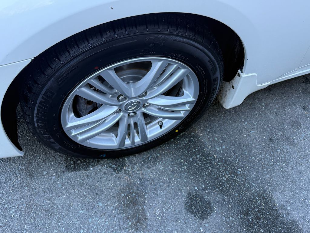 2013 INFINITI G37 Image 19