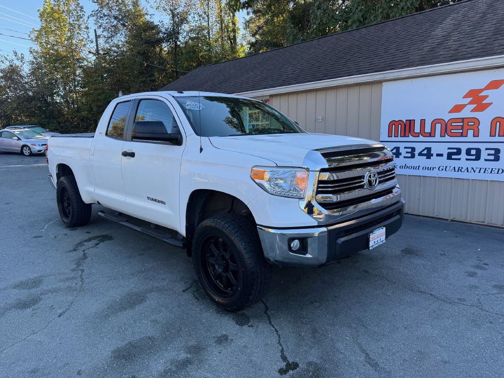 2017 Toyota Tundra Image 2
