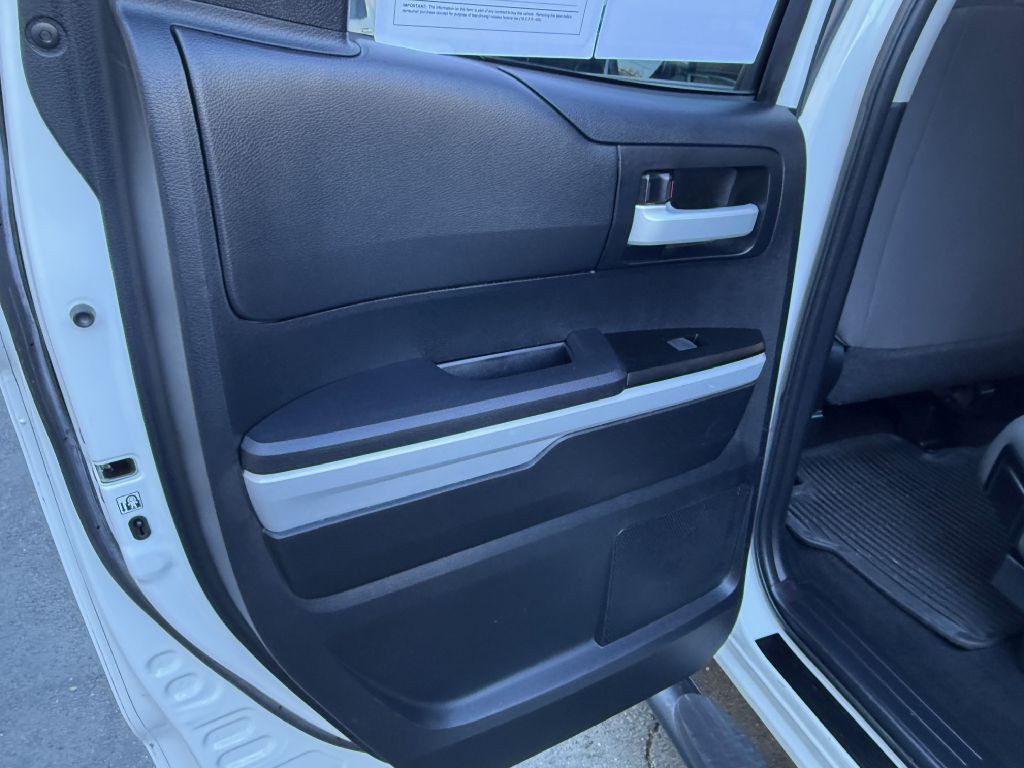 2017 Toyota Tundra Image 13