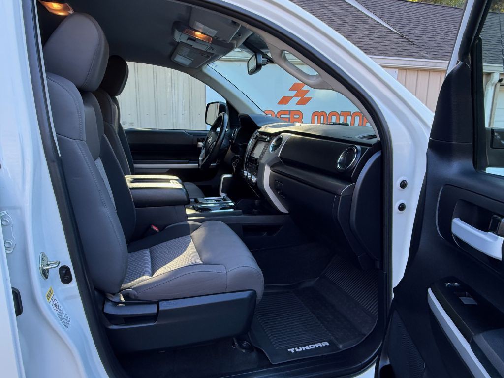 2017 Toyota Tundra Image 19