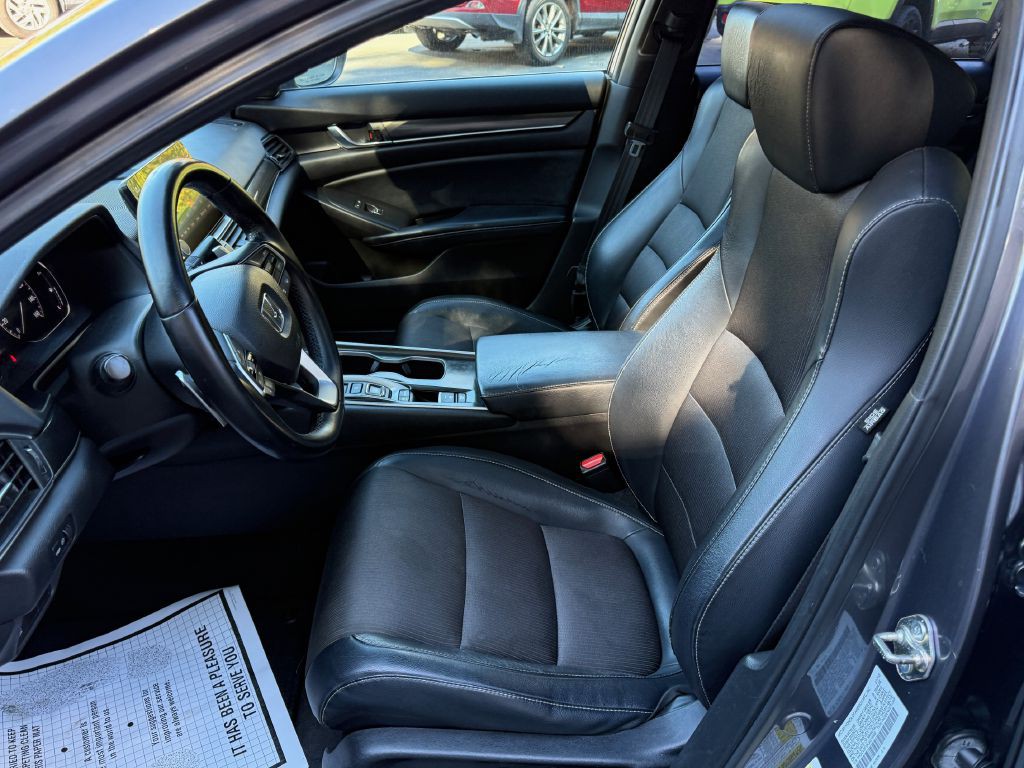 2018 Honda Accord Image 11