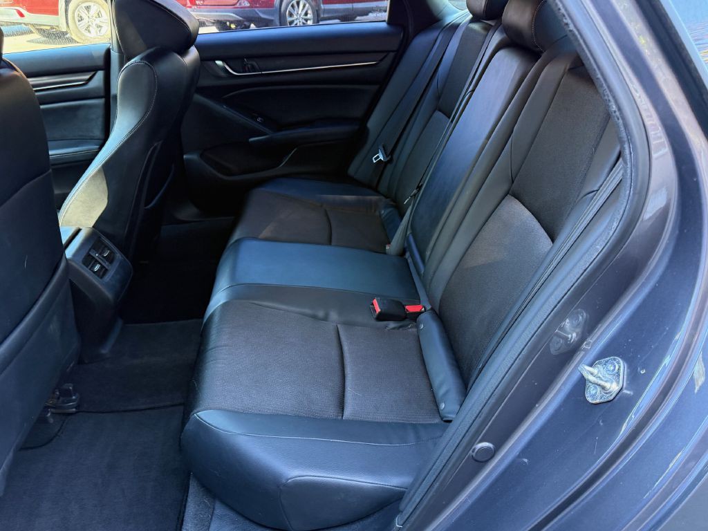 2018 Honda Accord Image 13