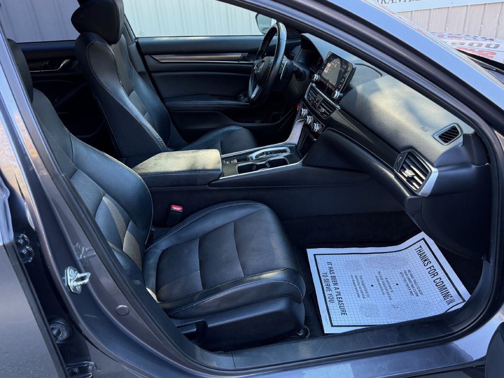 2018 Honda Accord Image 15