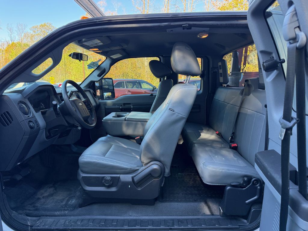 2016 Ford F-350 Image 20